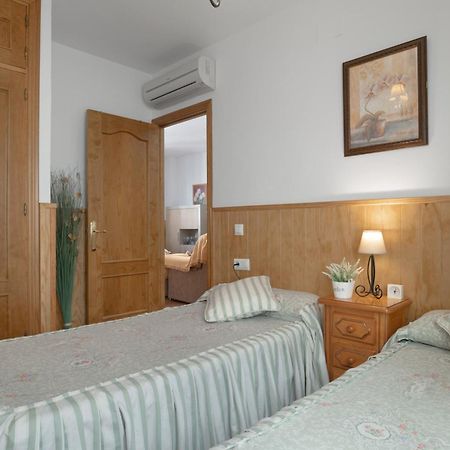 Apartamento Rocio - Solo Familias Conil De La Frontera Eksteriør billede